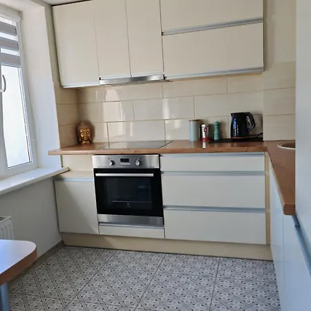 Seaside Apartment, Sleeps 3 Persons Appartamento